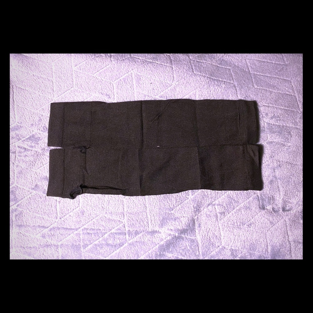 ✨NEW✨ Black Fingerless Arm Warmer W/ Thumb Holes